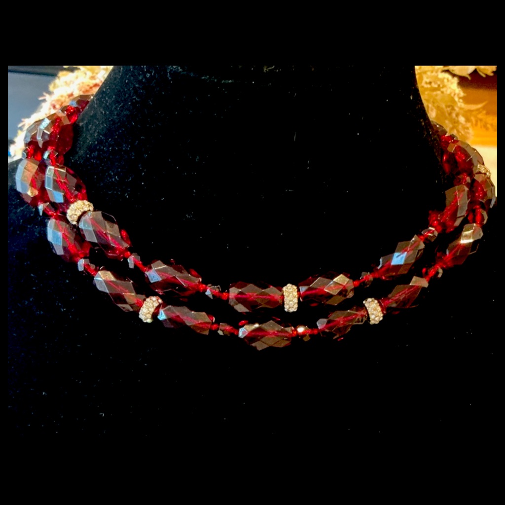 Gorgeous Vintage Chaps Ruby Red Jeweled Lucite 34 Strand Statement Necklace-Guc 26$